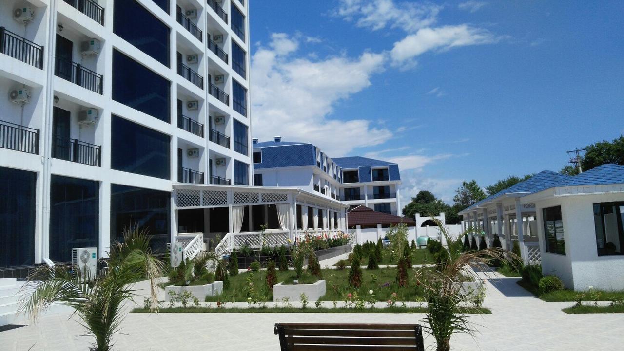 Hotel Paradise Beach Alakhadzi 外观 照片